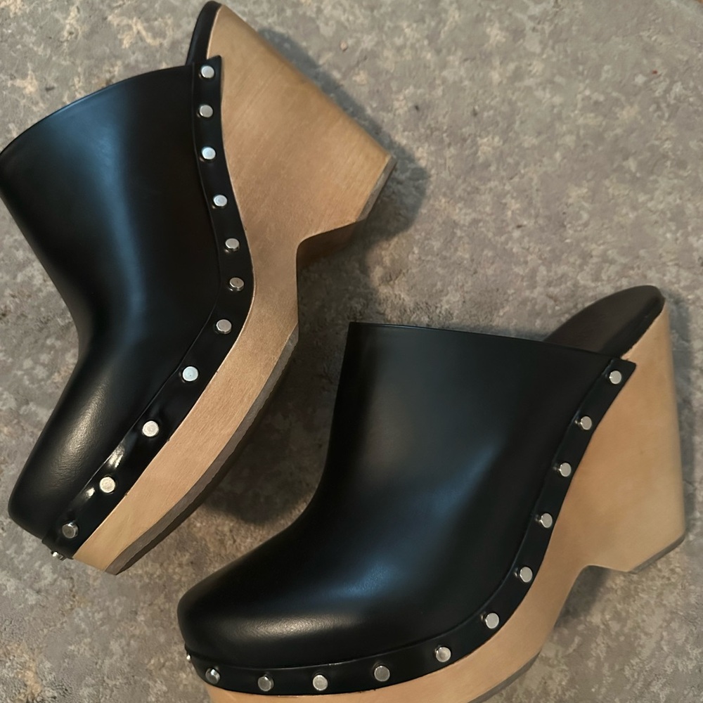 Isabel Marant Black Leather Studded Mules